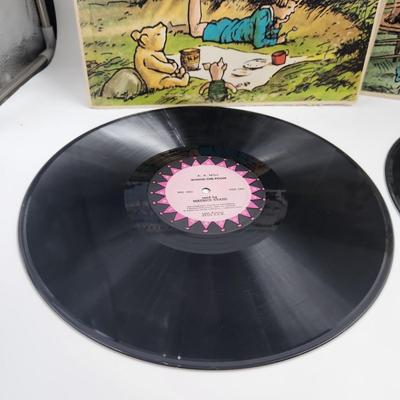 WINNIE THE POOH READ BY MAURICE EVANS LP ALBUM DUO