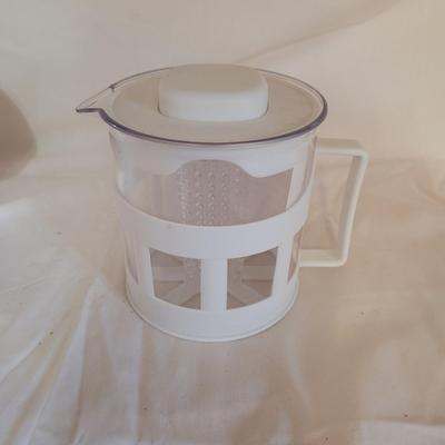 Nesting Bowls and Tea Pot (K-CE)