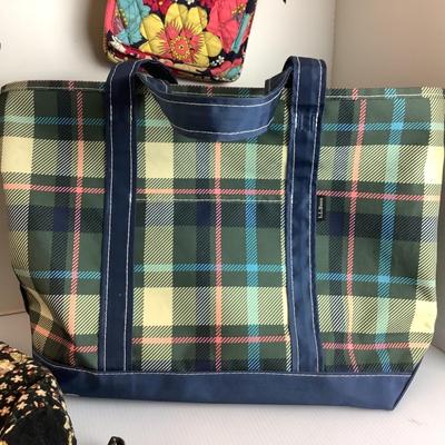 Lot 985 Ladies Casual L L Bean and Vera Bradley Handbags / Tote