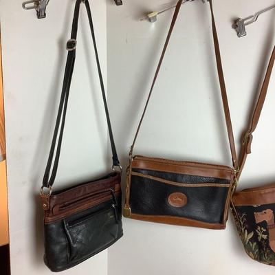 Lot  986 Ladies Leather Handbags / Leather Trimmed Handbags