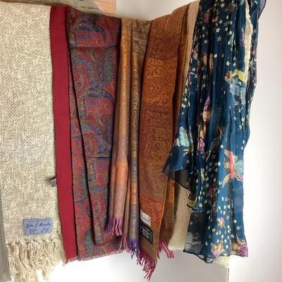 Lot 989 Lot of Beautiful Ladies Scarves