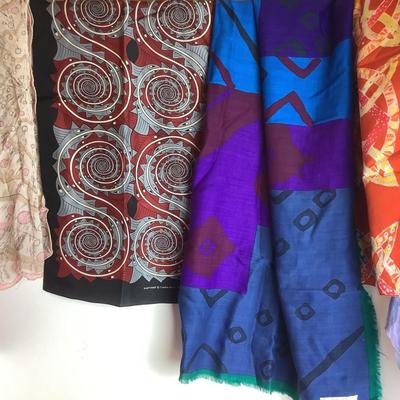 Lot 990 Fun Ladies Scarf Collection ( 2 - Exclusives for Fine Arts Museum )