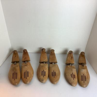 Lot. 993 Three Sets of Vintage Wooden Shoe Tree Stretchers
