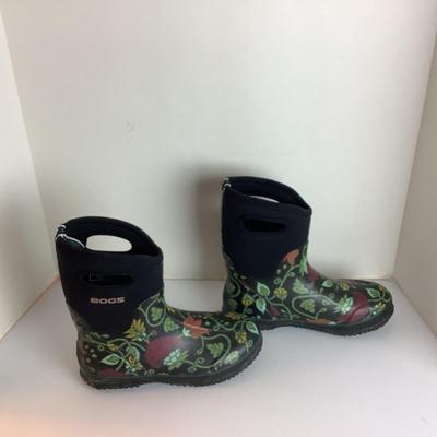 Lot 994 BOGS, Classic Mid Autumn II ( size 8 )