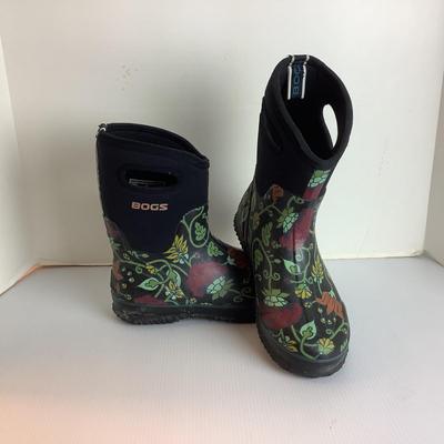 Lot 994 BOGS, Classic Mid Autumn II ( size 8 )