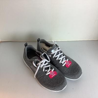 Lot 998 NEW IN BOX Skechers Flex Appeal 3.0 ( size 8.5 )