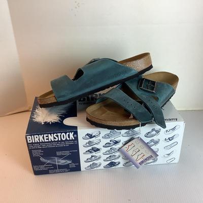 Lot 1036 NEW IN BOX Birkenstocks Arizona Waxy Leather Turquoise ( size 38 )