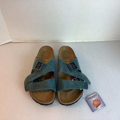 Lot 1036 NEW IN BOX Birkenstocks Arizona Waxy Leather Turquoise ( size 38 )