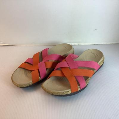 Lot 1038 Crocs, Pink/Orange Straps Sandler. ( size 8 )