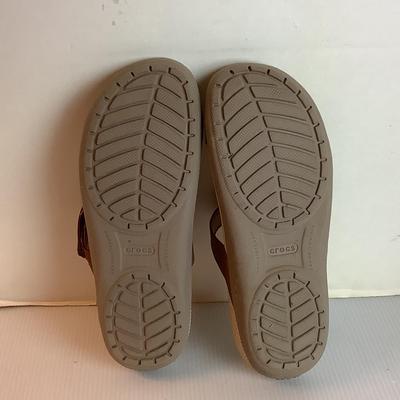 Lot 1039 Crocs Leather Strap Sandal, Sand Colored ( size 8 )