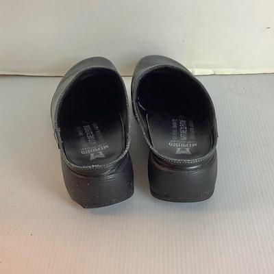 Lot 1054 Mephistopheles Black Leather Clog ( size 8 )