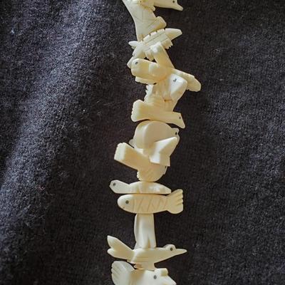 Native American Zuni Animal Fetish (bone)