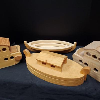 3 Handcrafted Noah's Arks