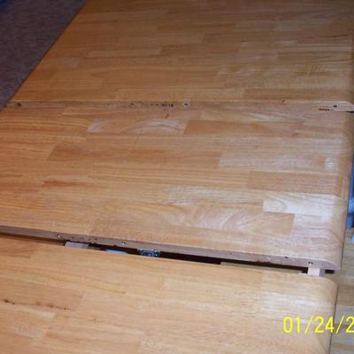 table w 4 chairs solid wood sturdy w butterfly leaf