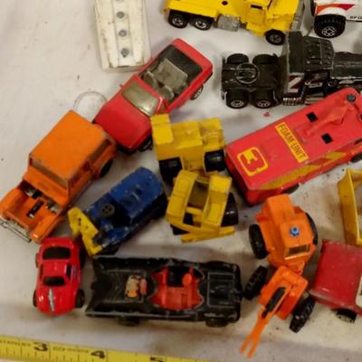 LOT 141   LOT OF OLD TOY CARS