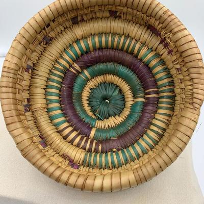 Vintage basket with lid