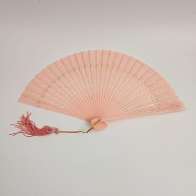 VINTAGE PINK PLASTIC? FAN
