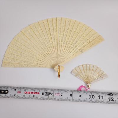 VINTAGE IVORY COLORED PLASTIC? FOLDING FAN