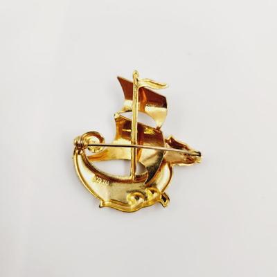 BEAUTIFUL SPAIN GOLD TONED HAND PAINTED SHIP BROOCH