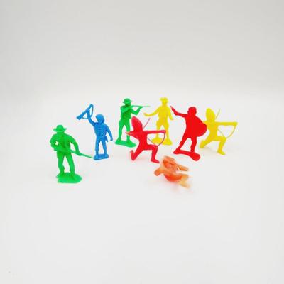 VINTAGE PLASTIC NATIVE AMERICAN & INDIAN FIGURINES