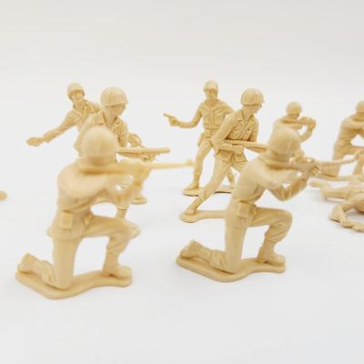 VINTAGE MILITARY PLASTIC FIGURINE BUNDLE #5
