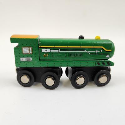 2016 WOODEN MAISON JOSEPH MAGNET ENGINE