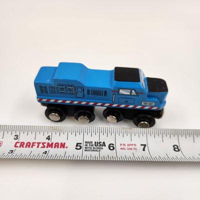 2016 MAISON JOSEPH BATTAT MAGNET BLUE ENGINE