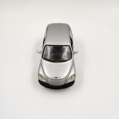 2000 DAIMLER CHRYSTER PT CRUISER COLLECTABLE