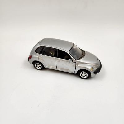 2000 DAIMLER CHRYSTER PT CRUISER COLLECTABLE