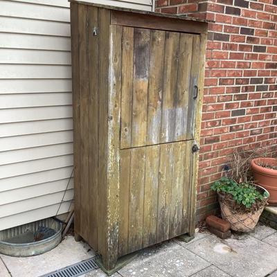 1062 Smith & Hawken Cedar Garden Shed with some supplies