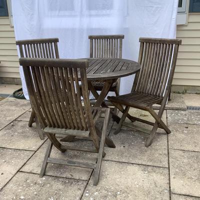 1063 Smith & Hawken Teak Table and 4 Chairs