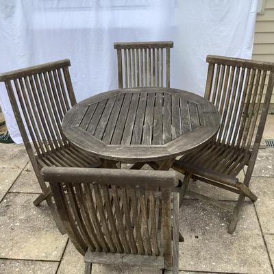 1063 Smith & Hawken Teak Table and 4 Chairs
