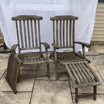 1064 Pair of Smith & Hawken Teak Adjustable Lounge Chairs with Cushions