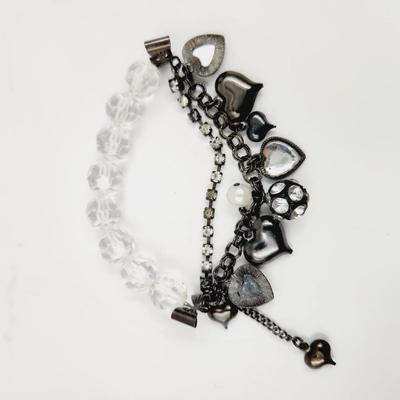 FANTASTIC BLACK METAL HEART CHARM BRACELET