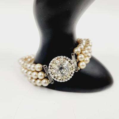 VINTAGE STYLE FAUX PEARL RHINESTONE CLASP BRACELET