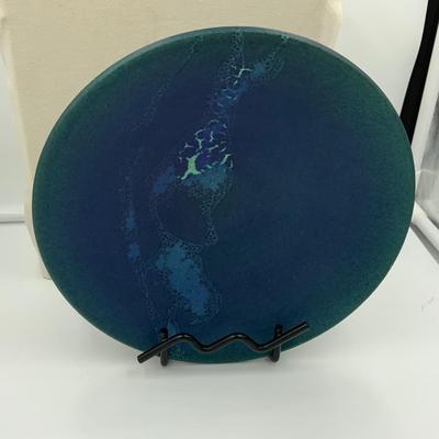 Beautiful pottery bowl by artist Richard Fox
