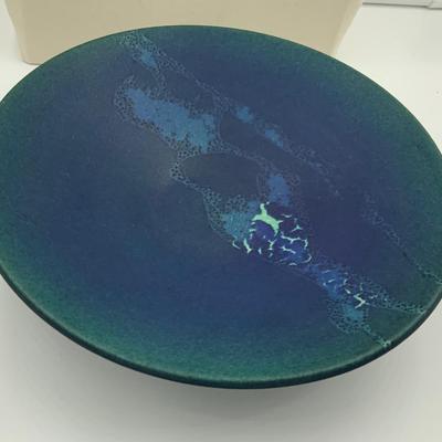 Beautiful pottery bowl by artist Richard Fox
