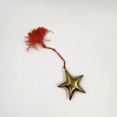 FANTASTIC BRASS STAR DECOR