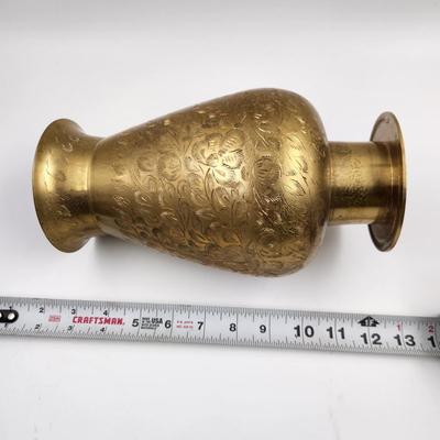 AMAZING ETCHED ELEGANT TALL VASE