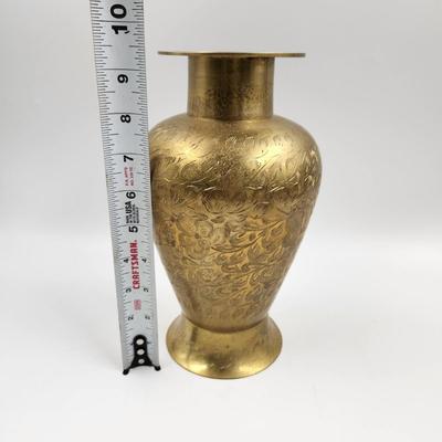 AMAZING ETCHED ELEGANT TALL VASE