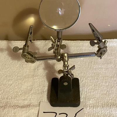 Project Holder â€œThirdâ€ Hand w/ Magnifier
