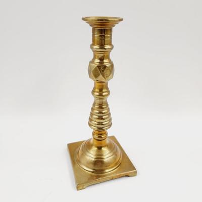 ELEGANT BRASS CANDLE STICK