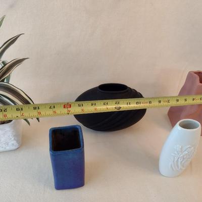 Collection of Petit Arrangement Ceramic Table Vases