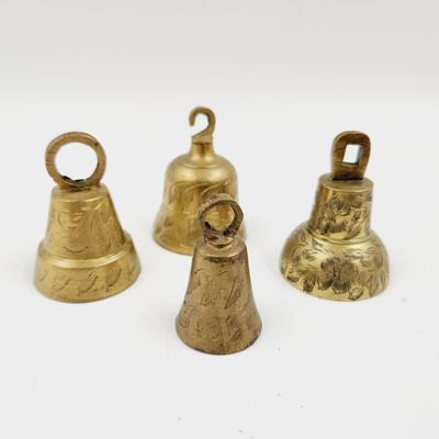 BUNDLE OF VINTAGE ETCHED BRASS BELLS