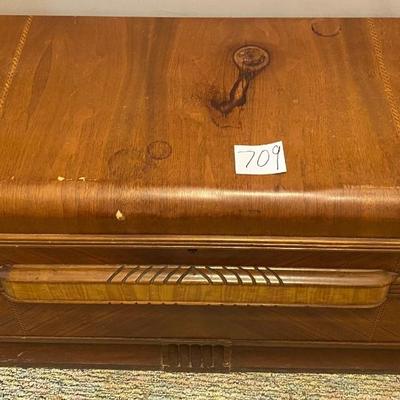 Vintage Cavalier Corp. Cedar Chest