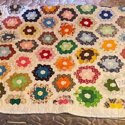 Vintage Bluebirds Garden Quilt