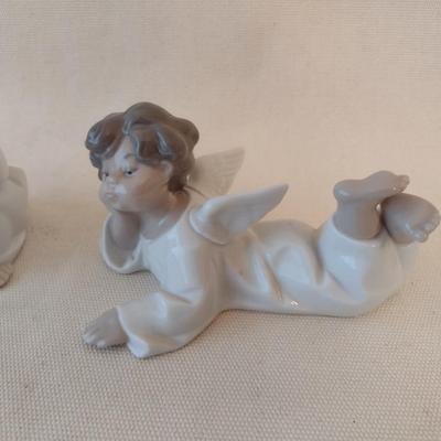 Lladro Angel #4541 Laying Down and #4539 Thinking Angel Signed by Artist