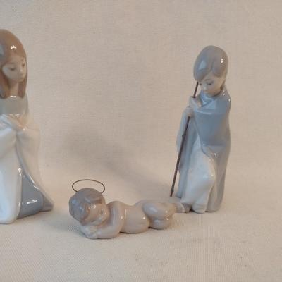 Lladro Three Piece Nativity Scene Mary, Joseph, and the Baby Jesus Figurines