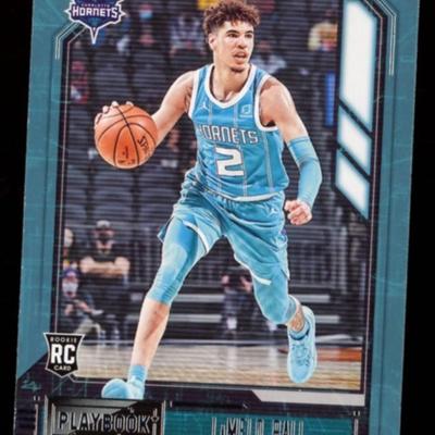 LAMELO BALL ROOKIE CARD