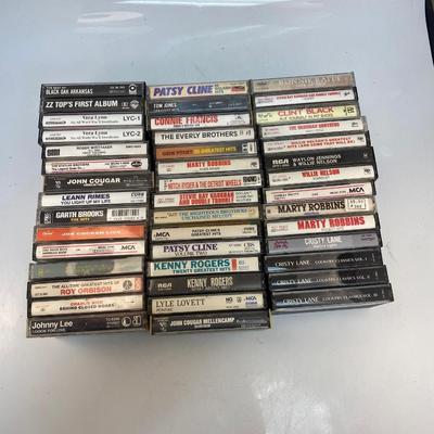 Large Mixed Country Music Artist Cassette Tape Lot Marty Robbins Willie Nelson Garth Brooks